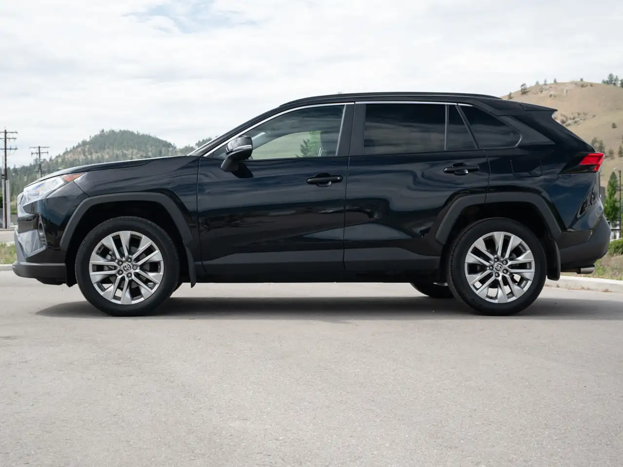 Toyota RAV 4 снимка Toyota RAV 4