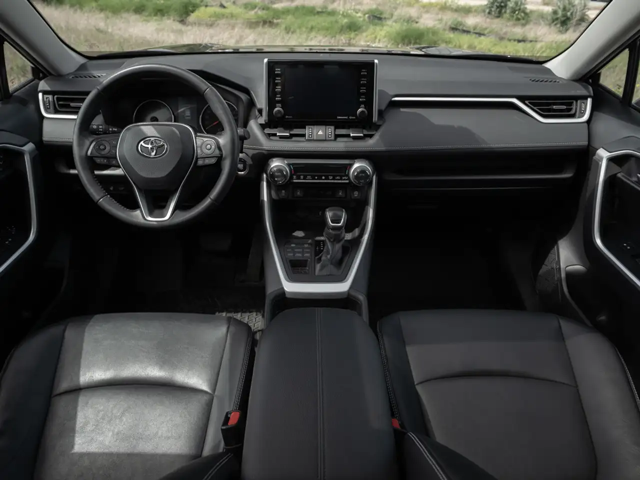 Toyota RAV 4 снимка Toyota RAV 4