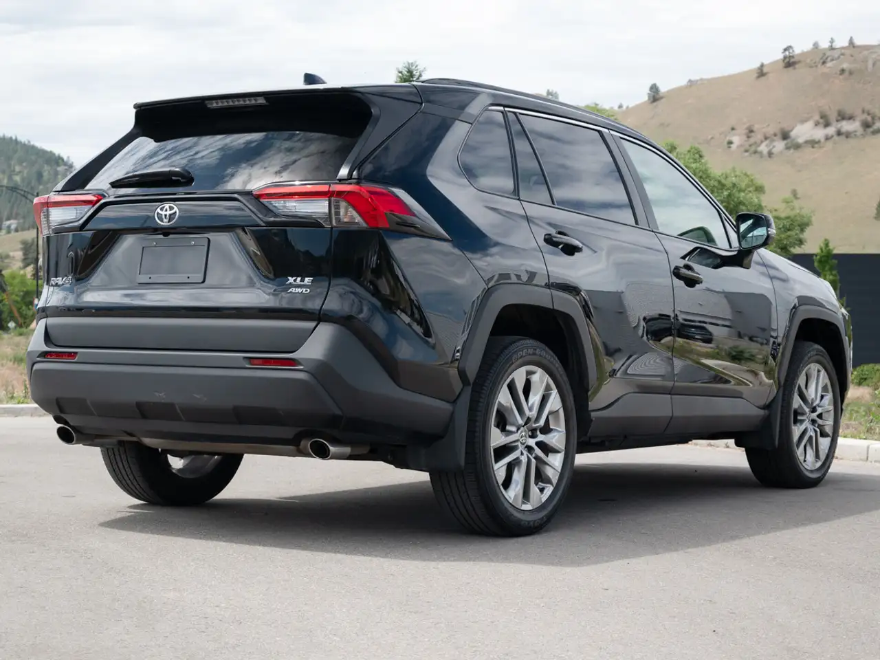Toyota RAV 4 снимка Toyota RAV 4