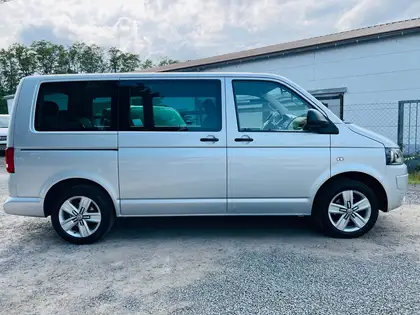 Annonce voiture d'occasion Volkswagen T5 Multivan - CARADIZE