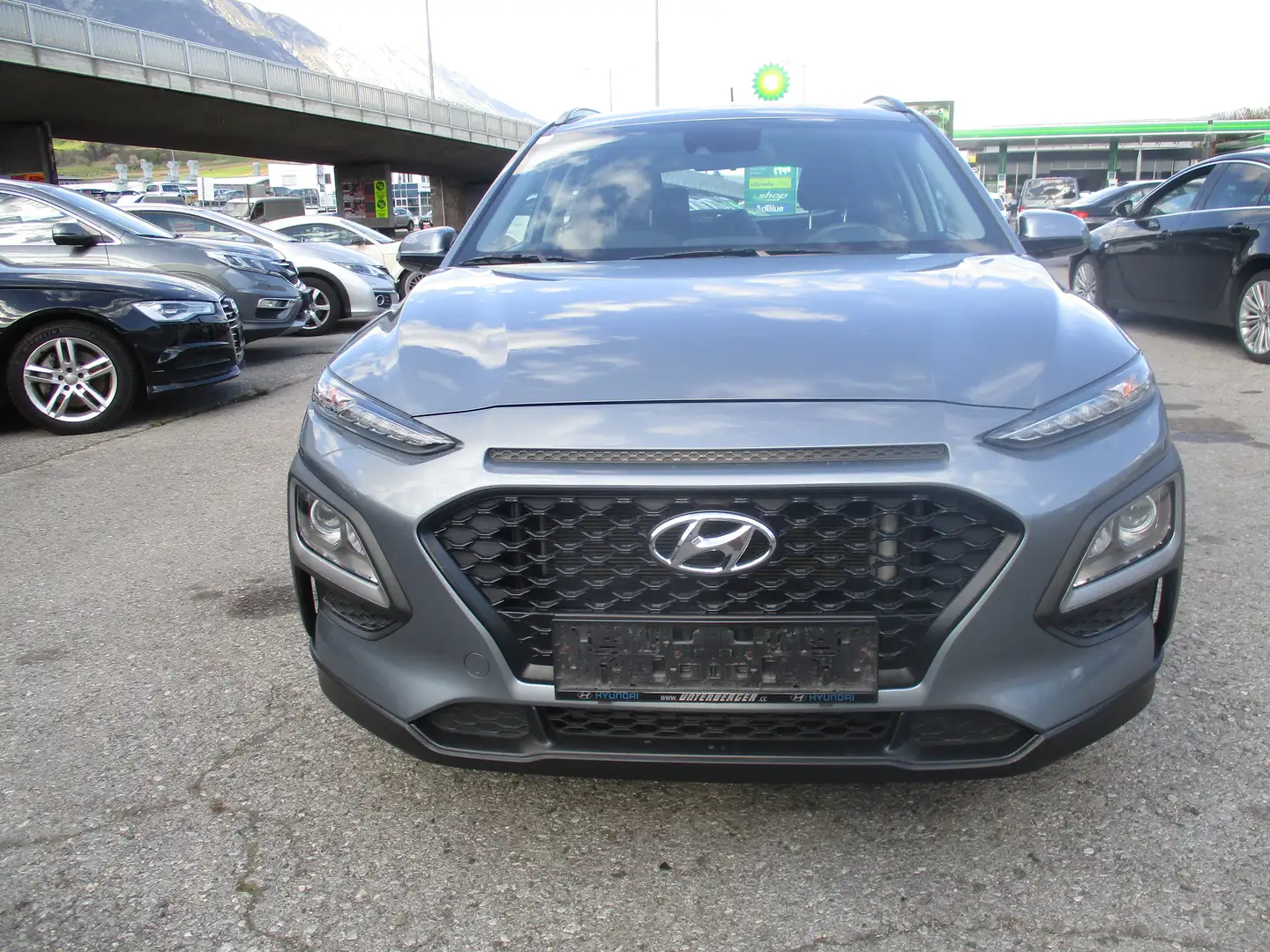 Hyundai KONA 1,6 CRDi 4WD  Aut. Grau - 2