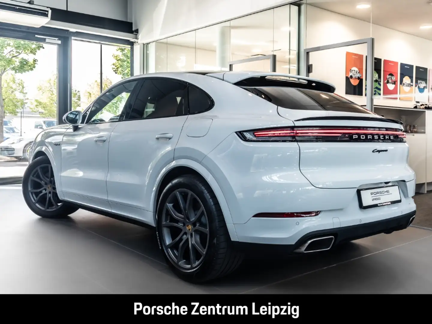 Porsche Cayenne E-Hybrid Coupe SportDesign HD-Matrix InnoDrive Weiß - 2