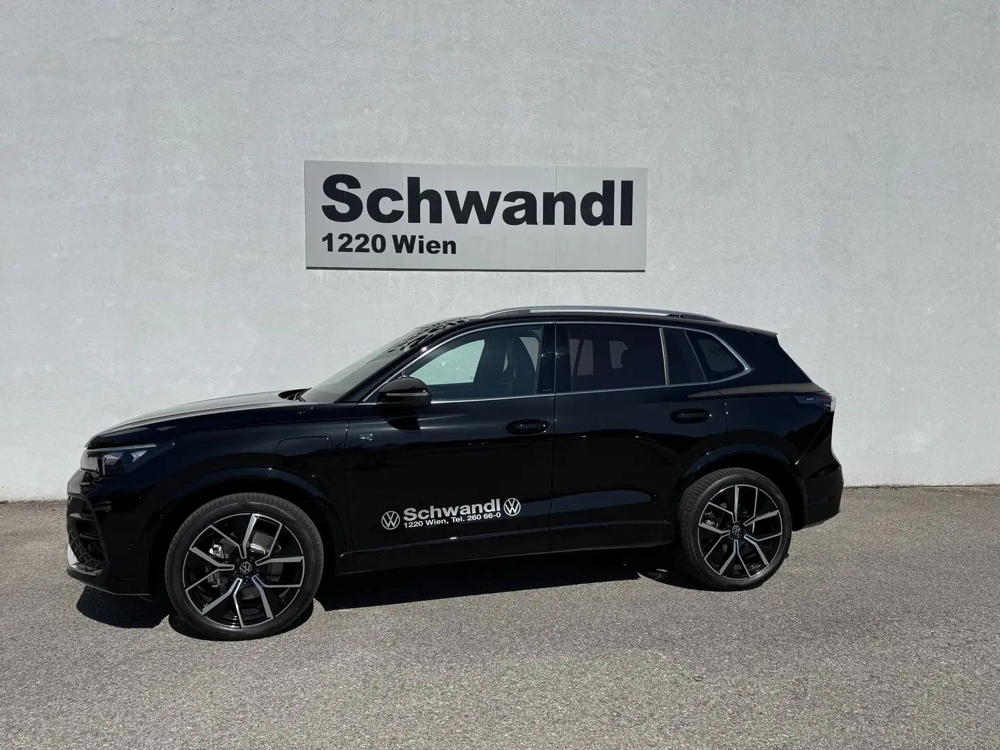 Volkswagen Tiguan Sport eHybrid DSG 150 kW Schwarz - 1