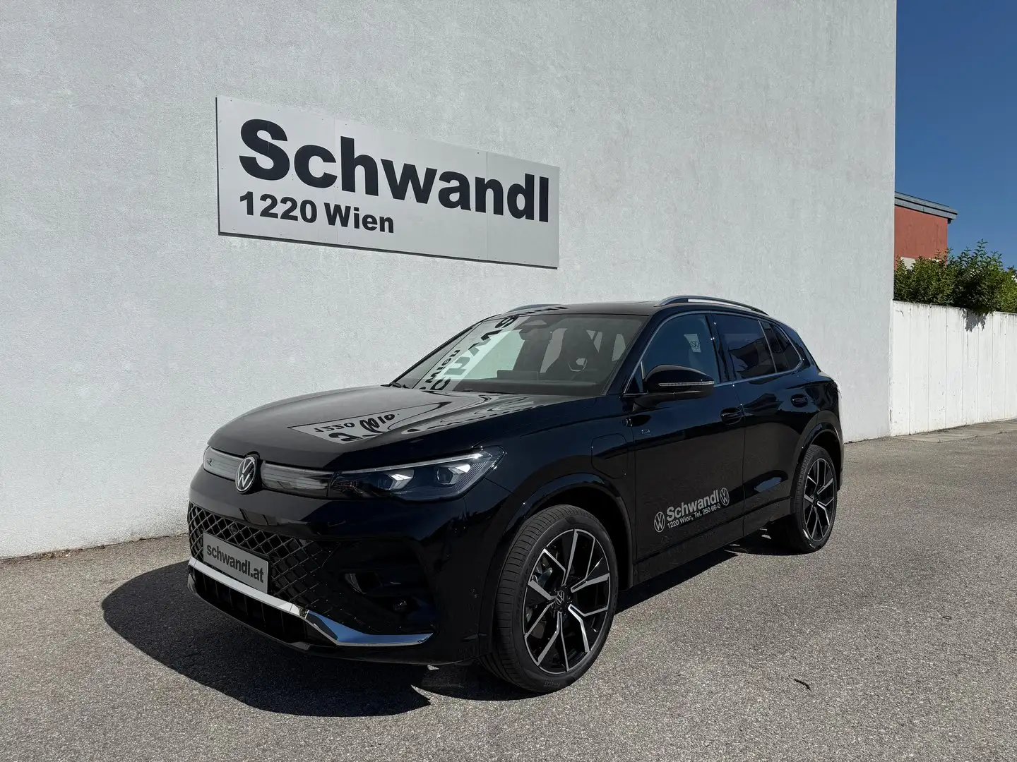 Volkswagen Tiguan Sport eHybrid DSG 150 kW Schwarz - 2