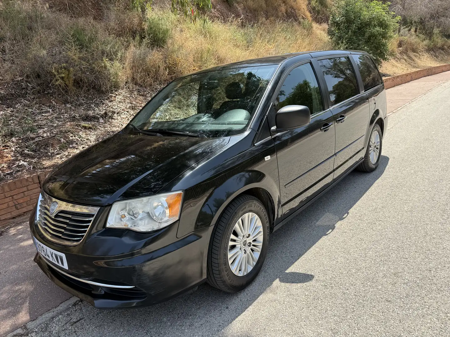 Lancia Voyager 2.8CRD Gold Aut. - 1