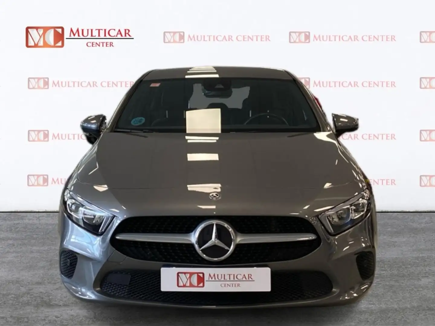 Mercedes-Benz A 180 A-CLASS 1.3 5P Gris - 2