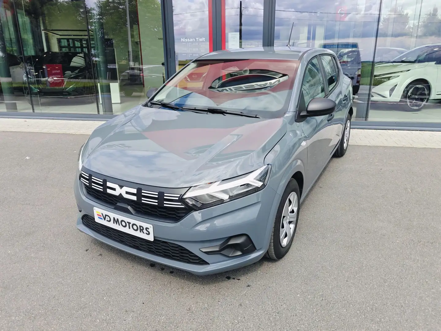 Dacia Sandero Essential TCe 90 + manuele airco Grey - 1