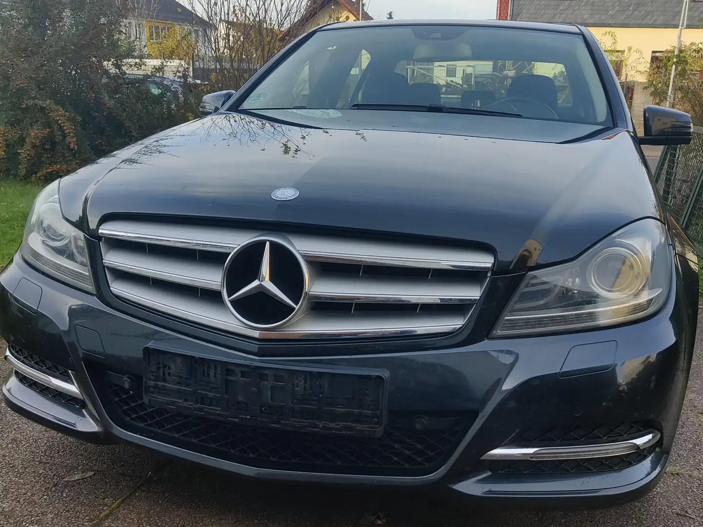 Mercedes-Benz C 220 C 220 CDI DPF BlueEFFICIENCY  Avantgarde Edition Grau - 2