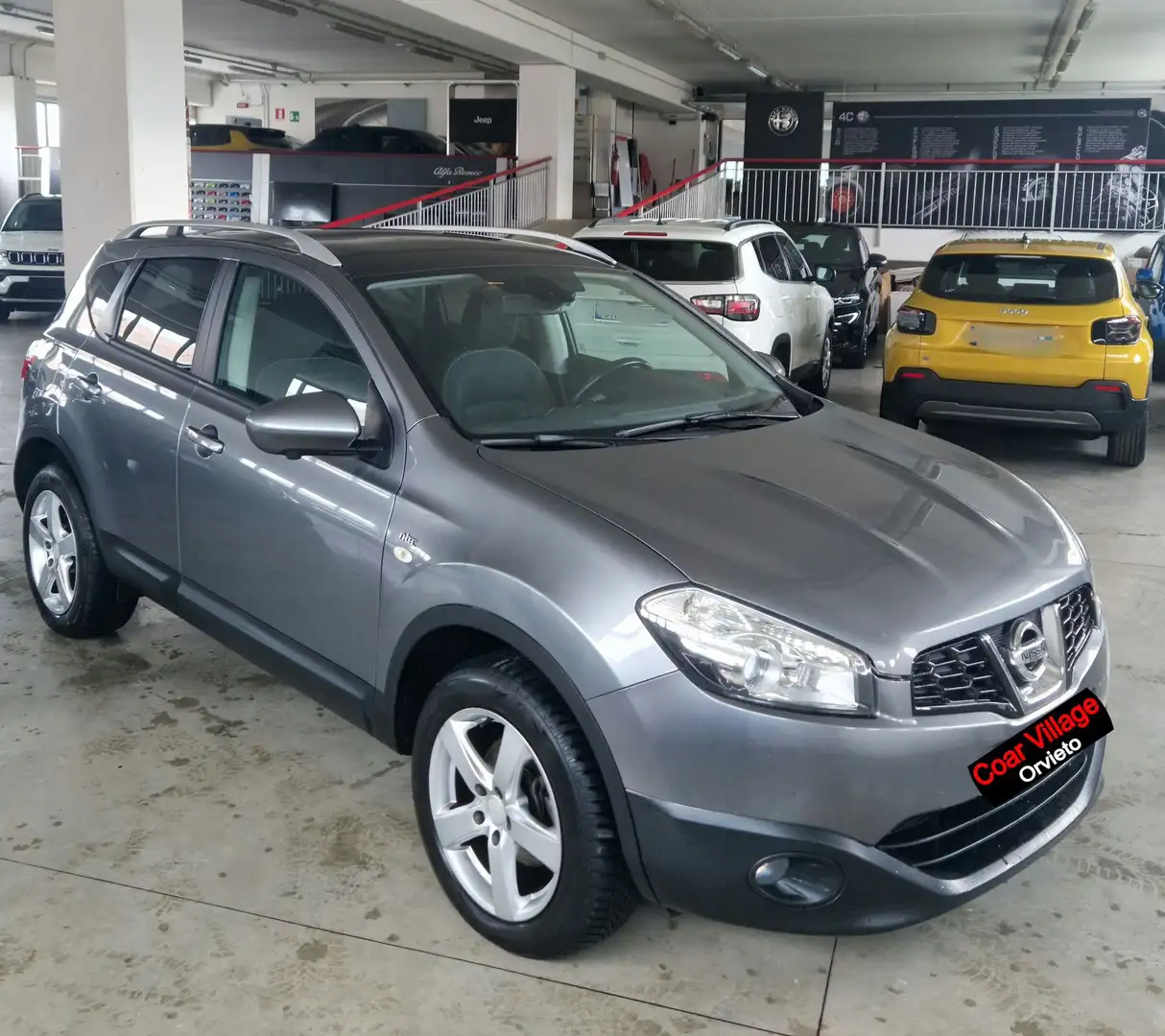 Nissan Qashqai Qashqai 2.0 dci Tekna 4wd auto Gris - 1
