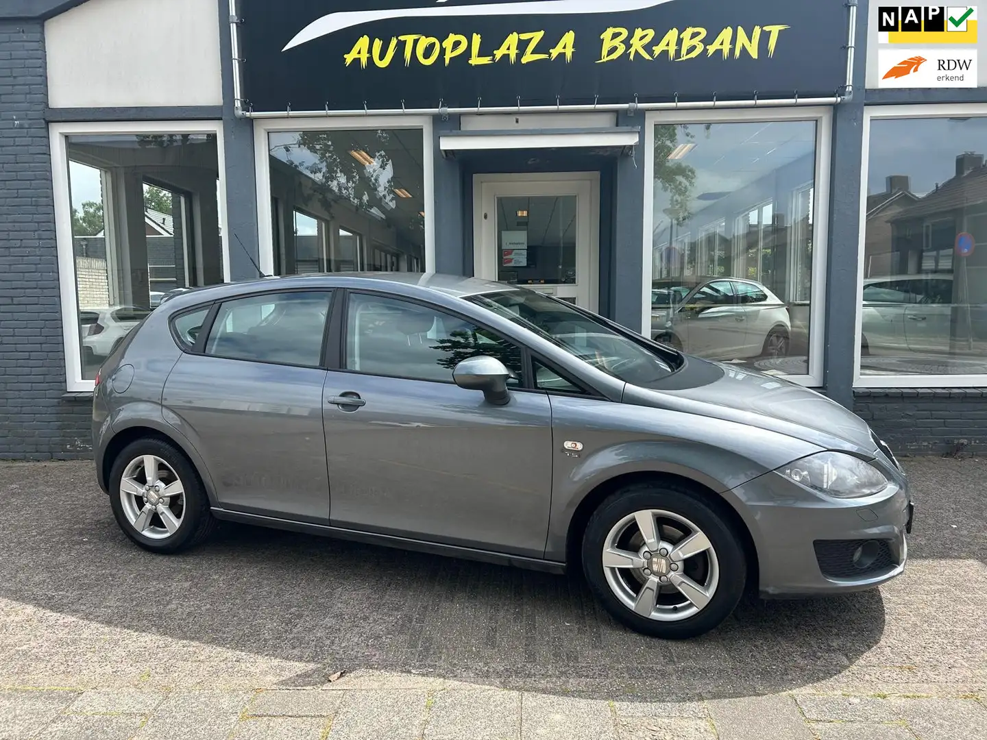 SEAT Leon 1.2 TSI Ecomotive COPA/ CRUISE/ CLIMA/ NAVI/ STOEL Grijs - 1