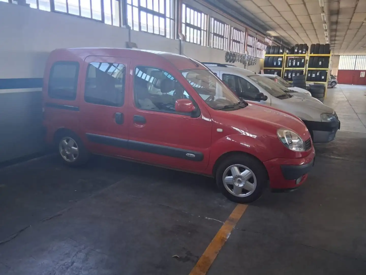 Renault Kangoo 1.2 16V 5p. Confort GPL Czerwony - 2
