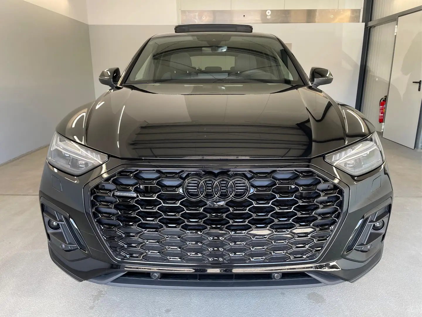 Audi Q5 Sportback S line 40 TDI Luft+Matrix+360° 40 TDI... Negro - 2