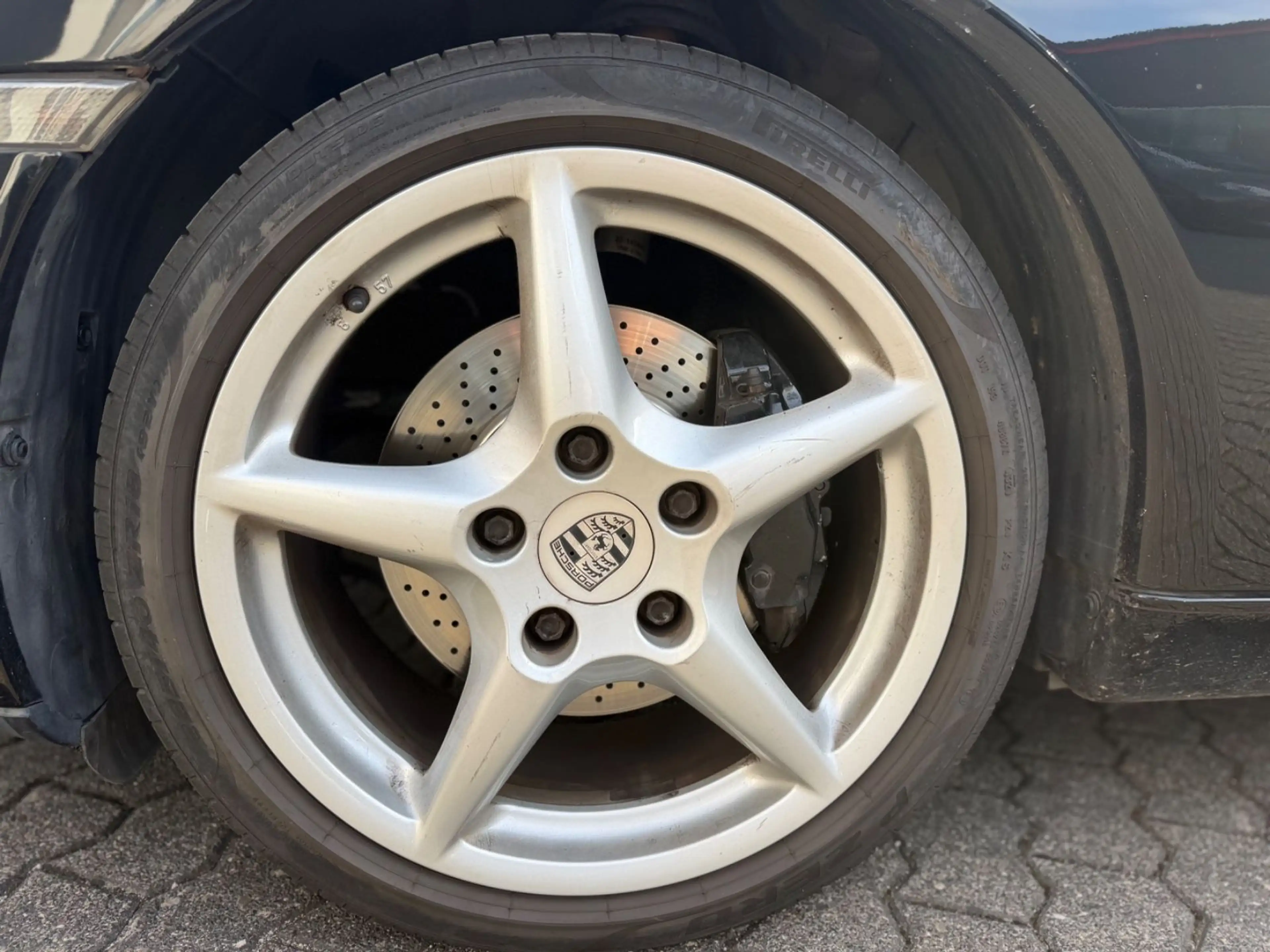 Porsche 996 Carrera Coupé — photo 9