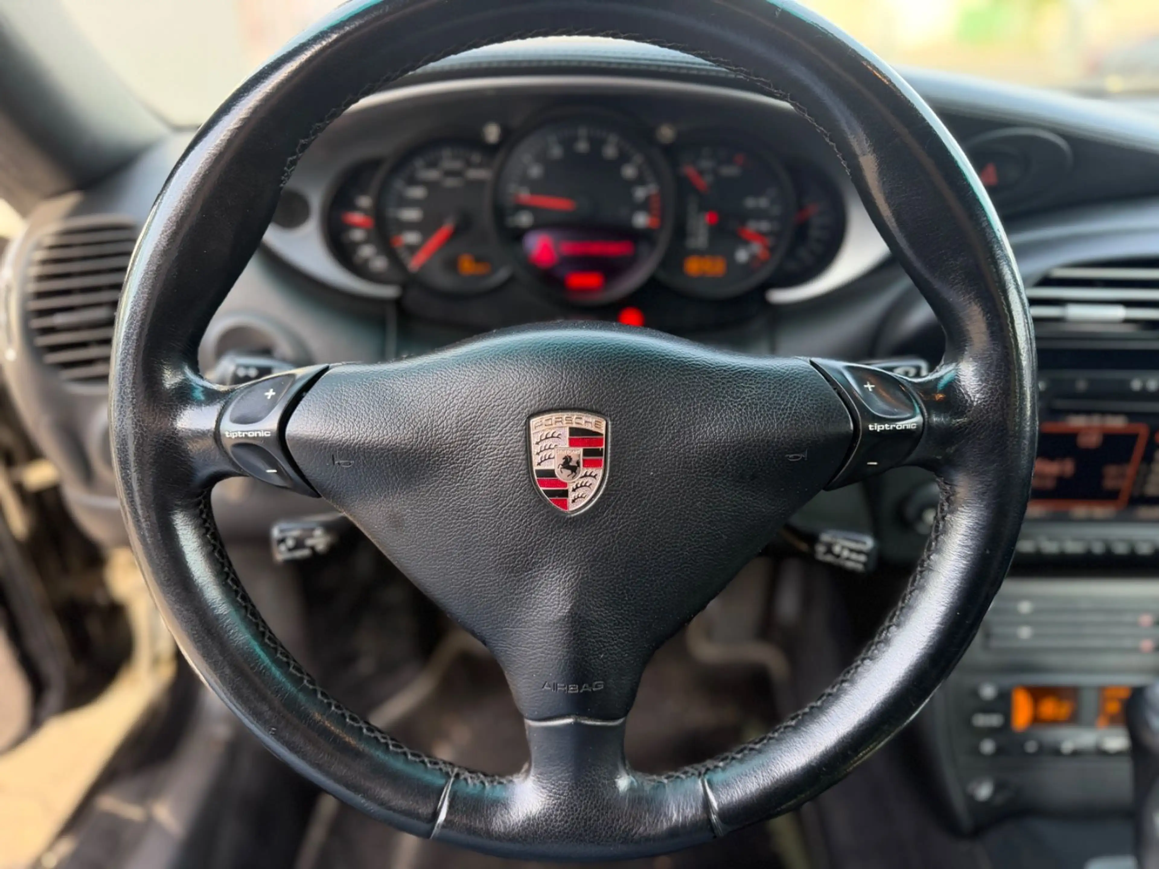 Porsche 996 Carrera Coupé — photo 12