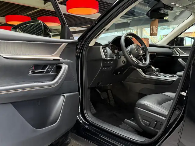 Mazda CX-60 view 9