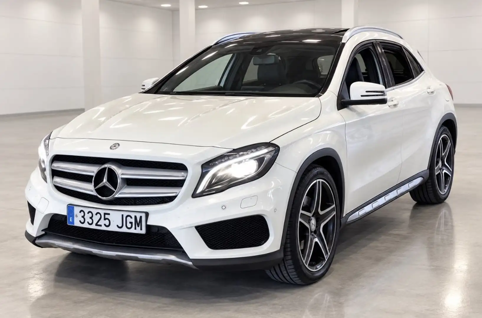 Mercedes-Benz GLA 220 220d AMG Line 4Matic 7G-DCT Blanco - 1