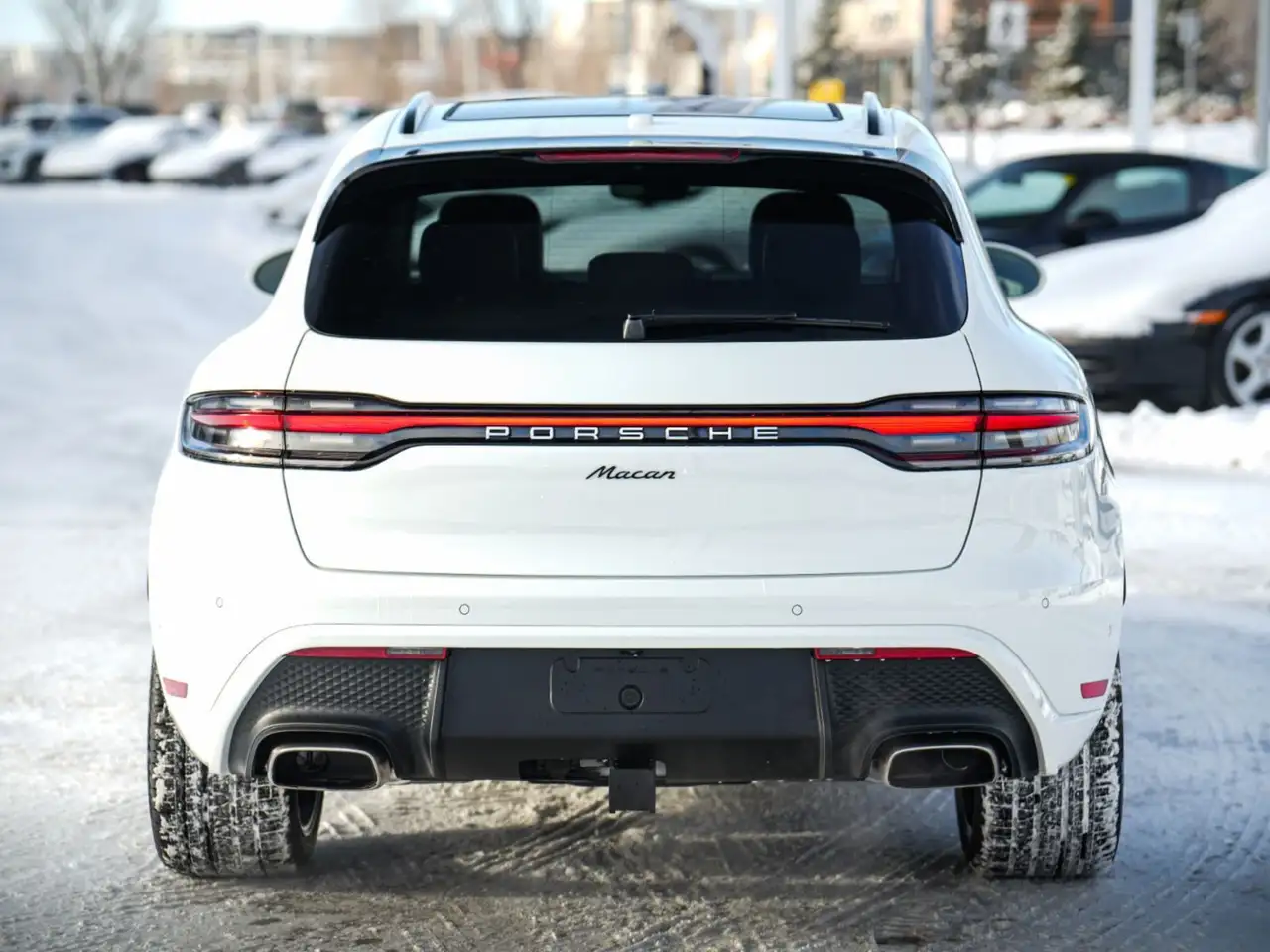 Porsche Macan photo Porsche Macan