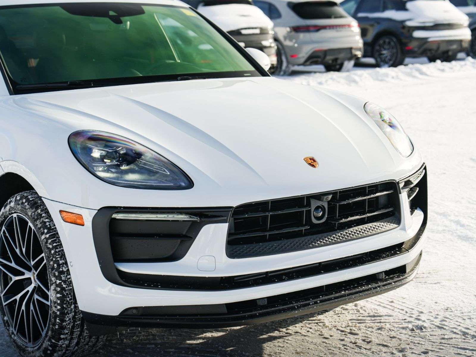 2026 Porsche Macan thumb 10
