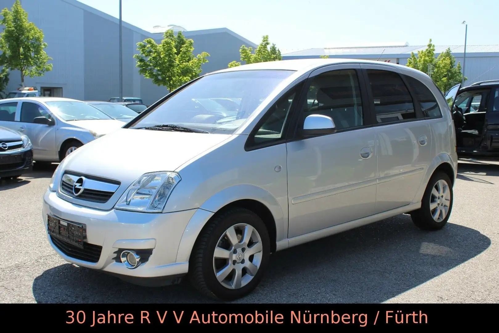 Opel Meriva 1.6 Cosmo, Alu, 2.Hand, TÜV neu Argent - 1