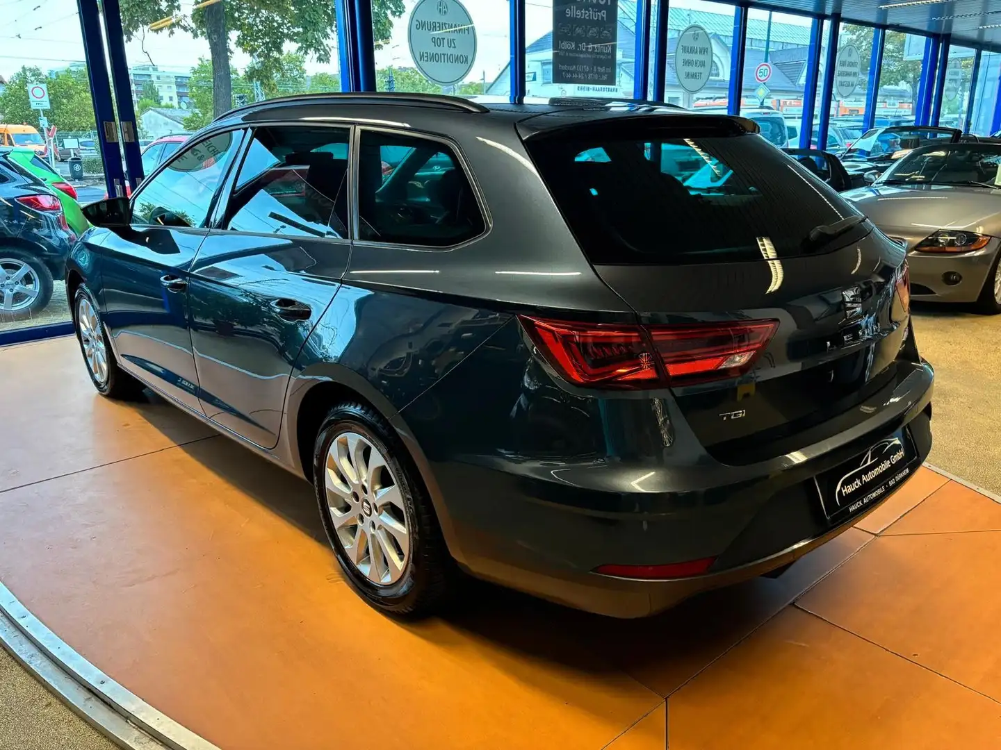 SEAT Leon ST FR /Aut./2.Hd/98TKM/Navi/Erdgas Grau - 2