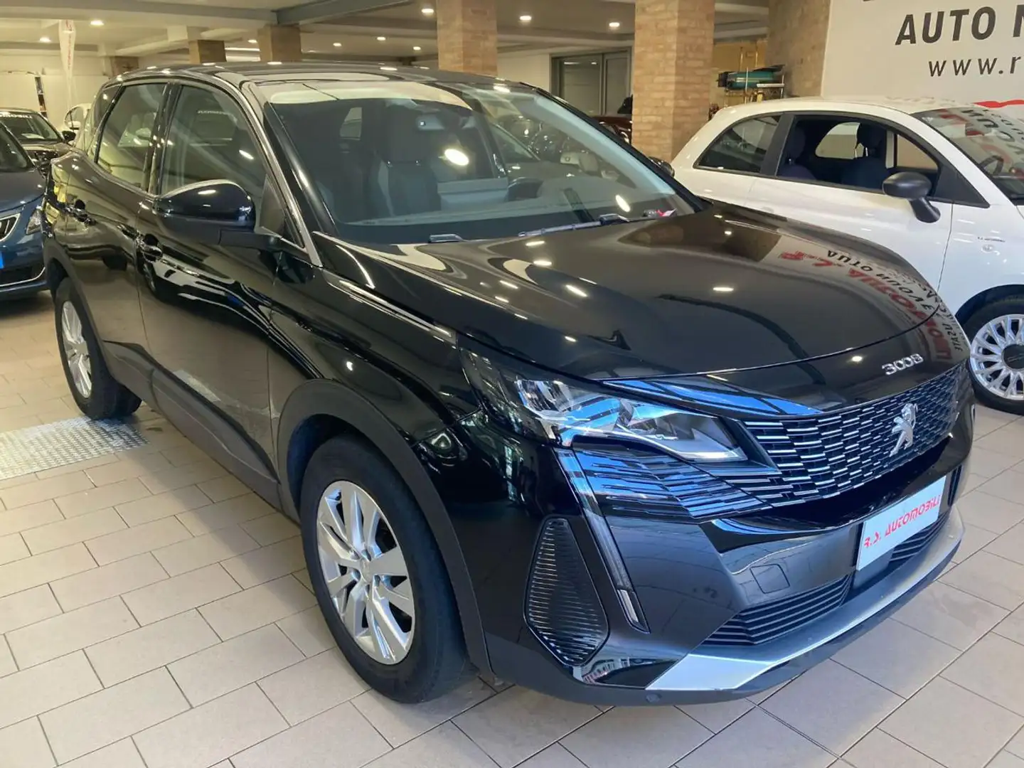 Peugeot 3008 BlueHDi 130 S&S EAT8 Active Business Noir - 2