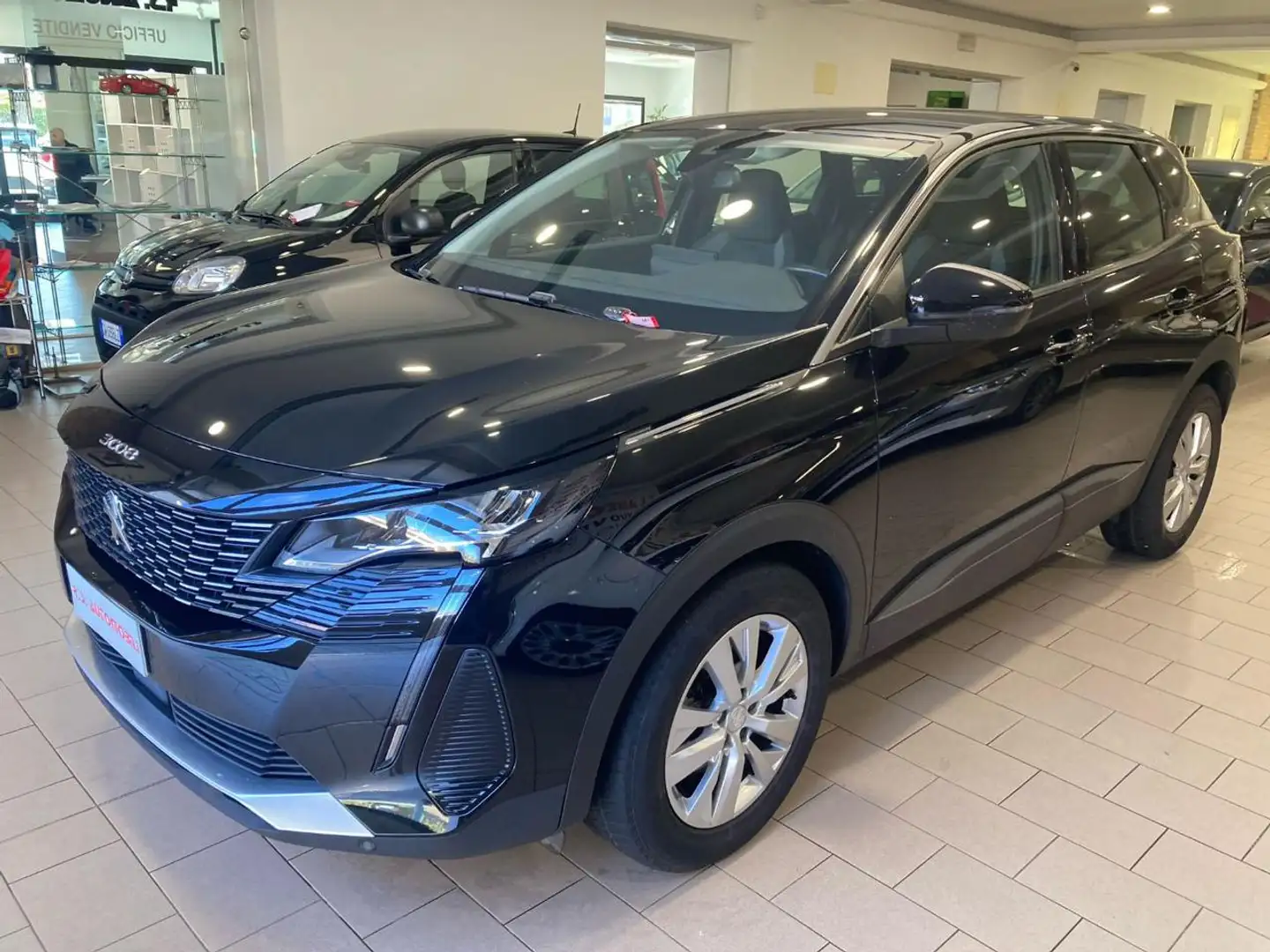 Peugeot 3008 BlueHDi 130 S&S EAT8 Active Business Noir - 1