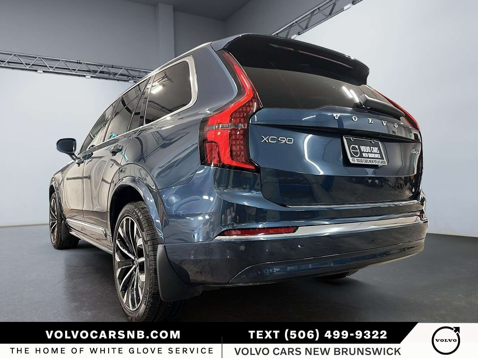 2025 Volvo XC90 B6 Core 2025.5 | Certified Pre Owned! alt 4