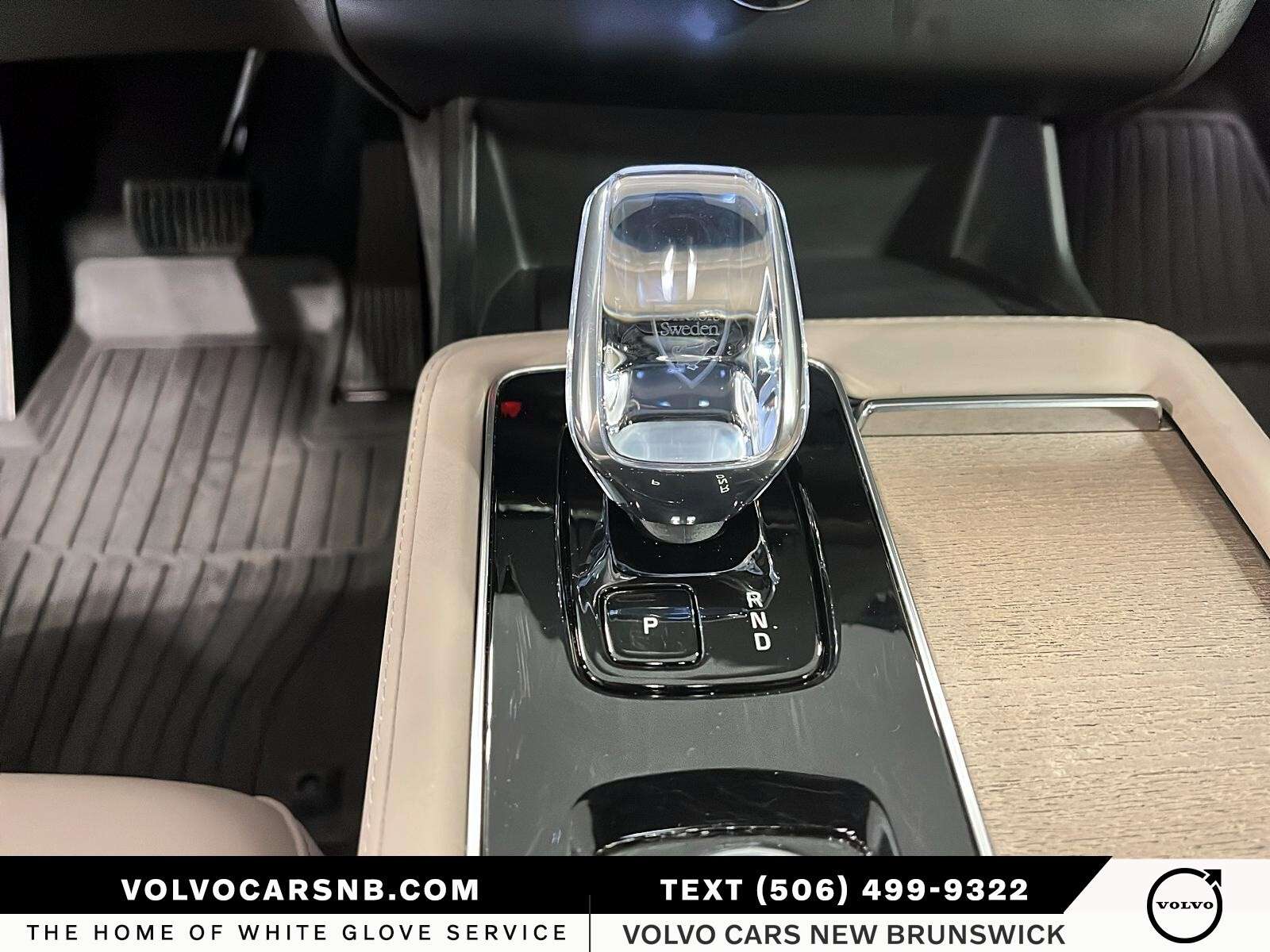 2025 Volvo XC90 B6 Core 2025.5 | Certified Pre Owned! thumb 12