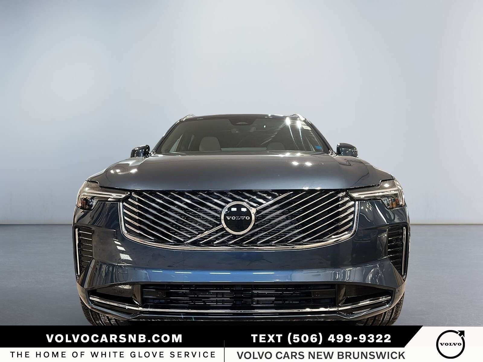 2025 Volvo XC90 B6 Core 2025.5 | Certified Pre Owned! alt 2