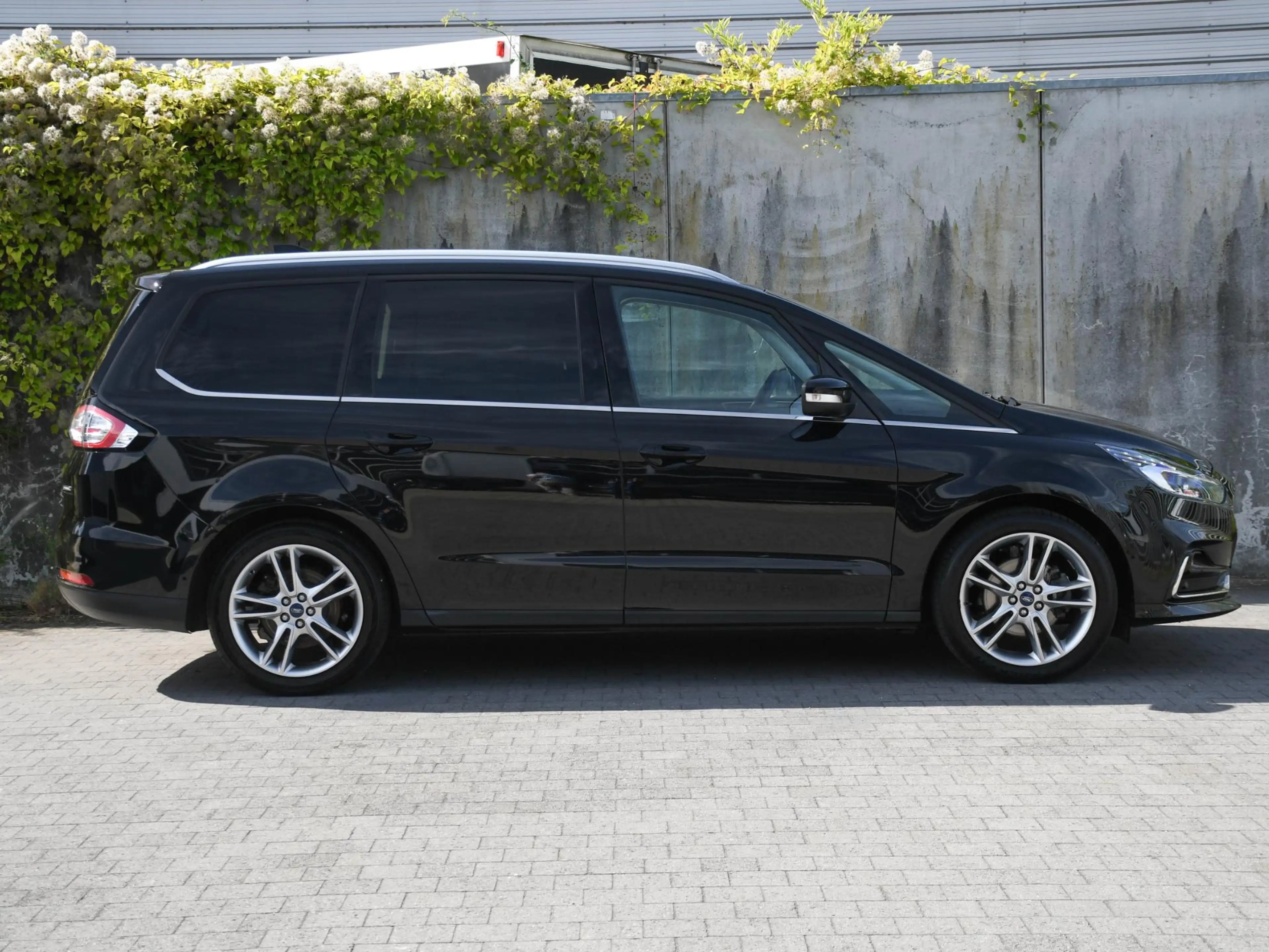 Ford Galaxy Titanium 2.5i HEV 190pk Automaat 7-Persoons KEYLES — photo 4