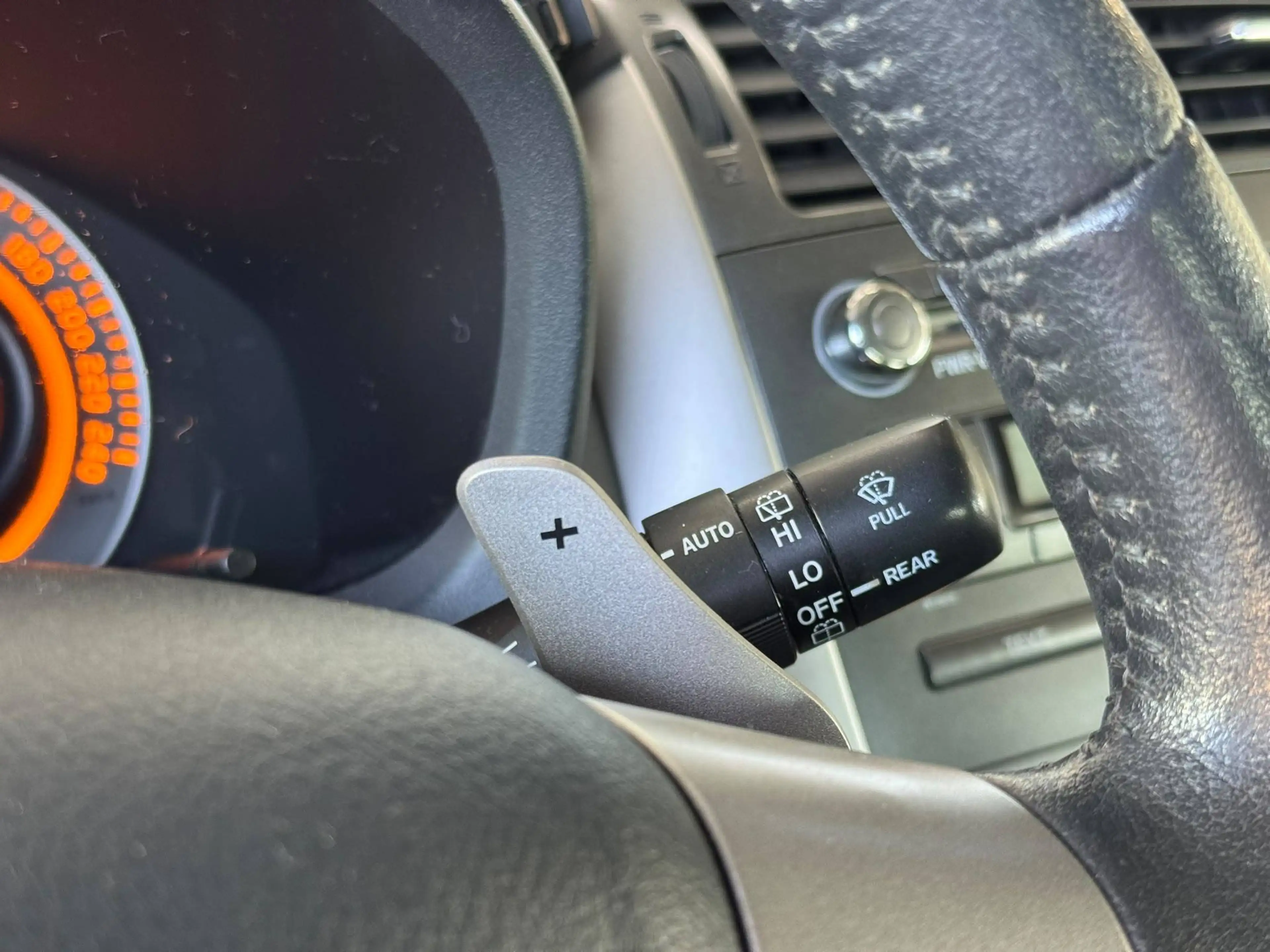 Toyota Auris 🟩 1.6 ESSENCE 125CH - AUTOMATIQUE - AIRCO - CRUISE — photo 11