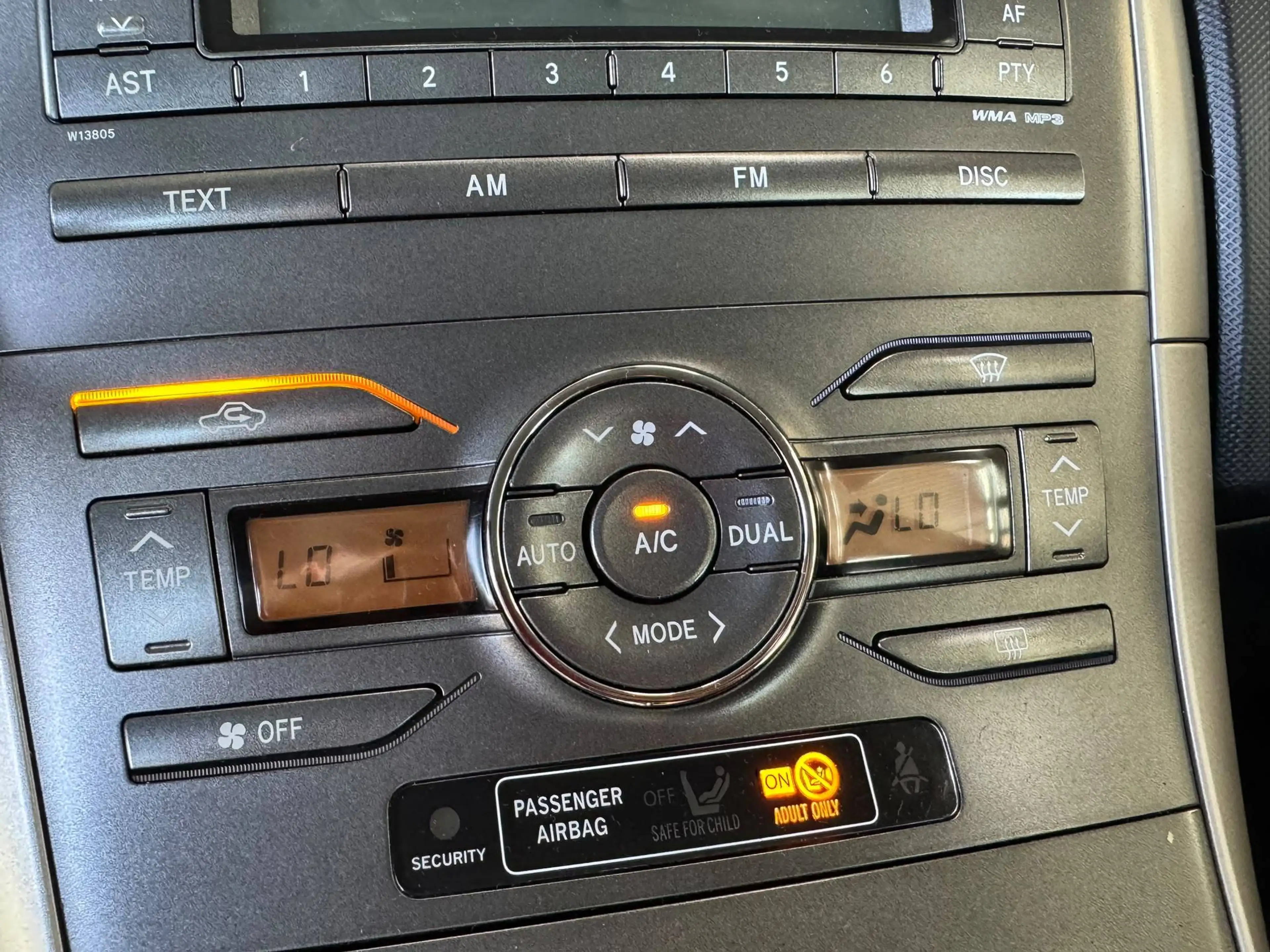 Toyota Auris 🟩 1.6 ESSENCE 125CH - AUTOMATIQUE - AIRCO - CRUISE — photo 14