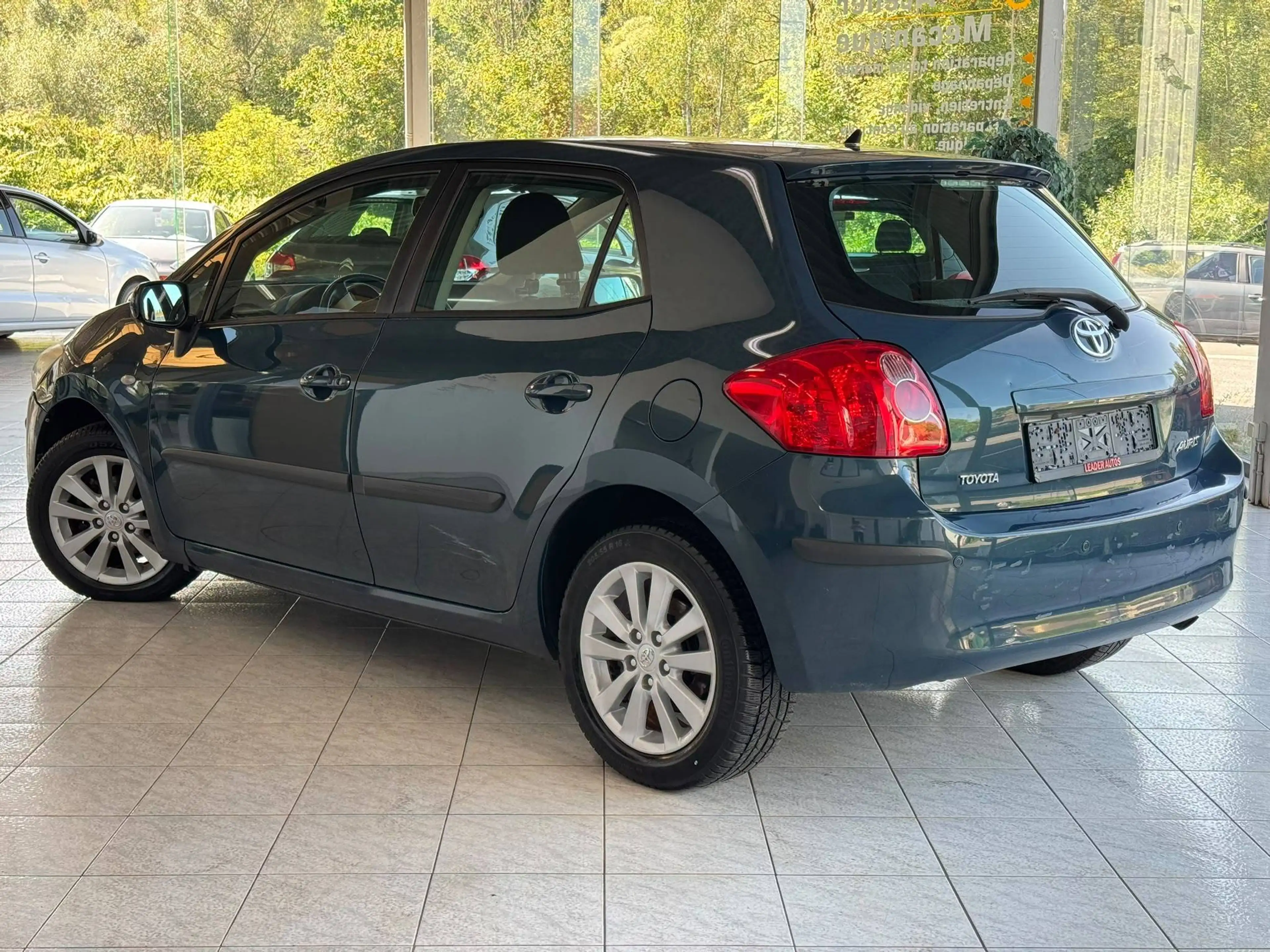 Toyota Auris 🟩 1.6 ESSENCE 125CH - AUTOMATIQUE - AIRCO - CRUISE — photo 3