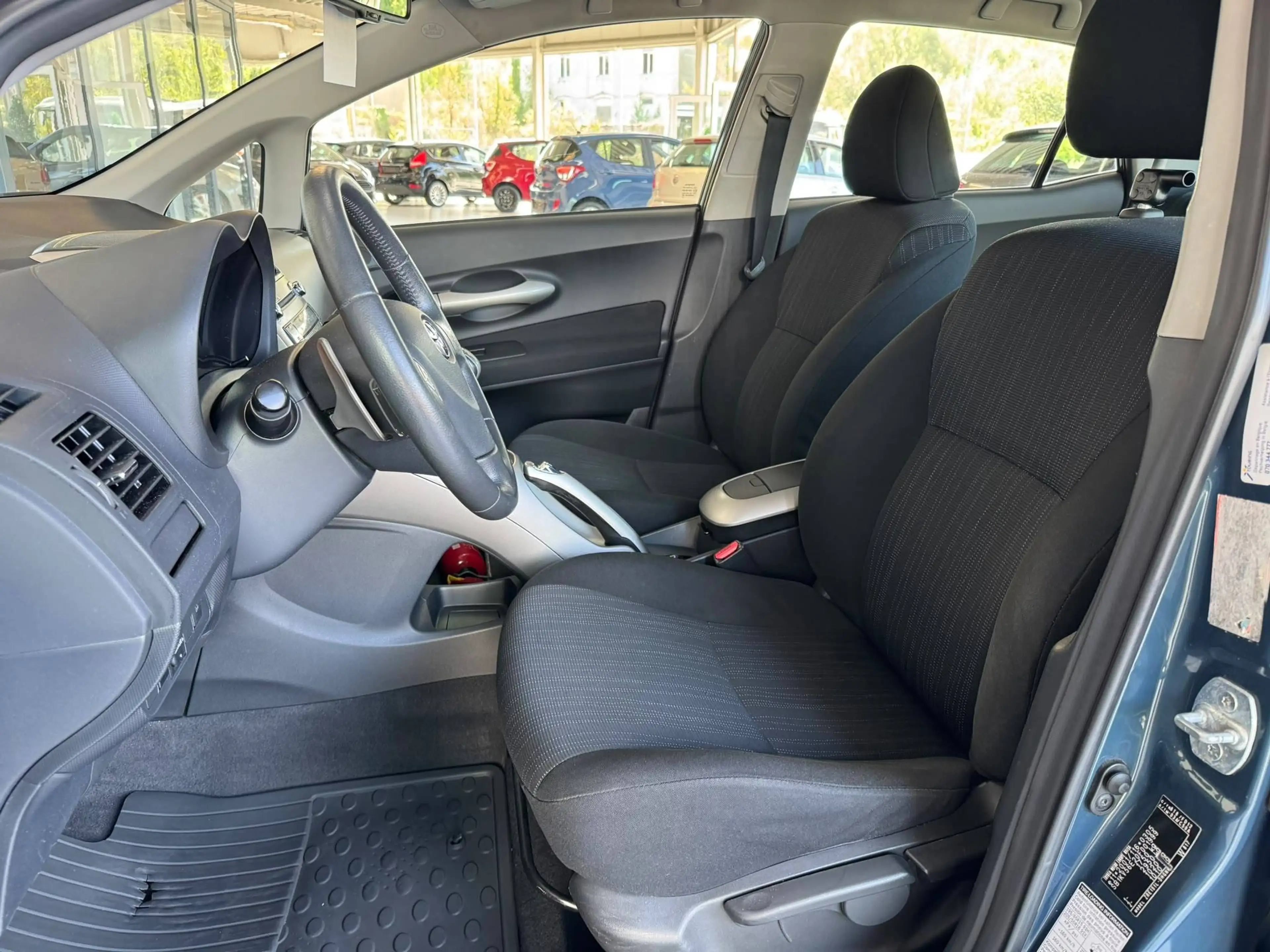 Toyota Auris 🟩 1.6 ESSENCE 125CH - AUTOMATIQUE - AIRCO - CRUISE — photo 5