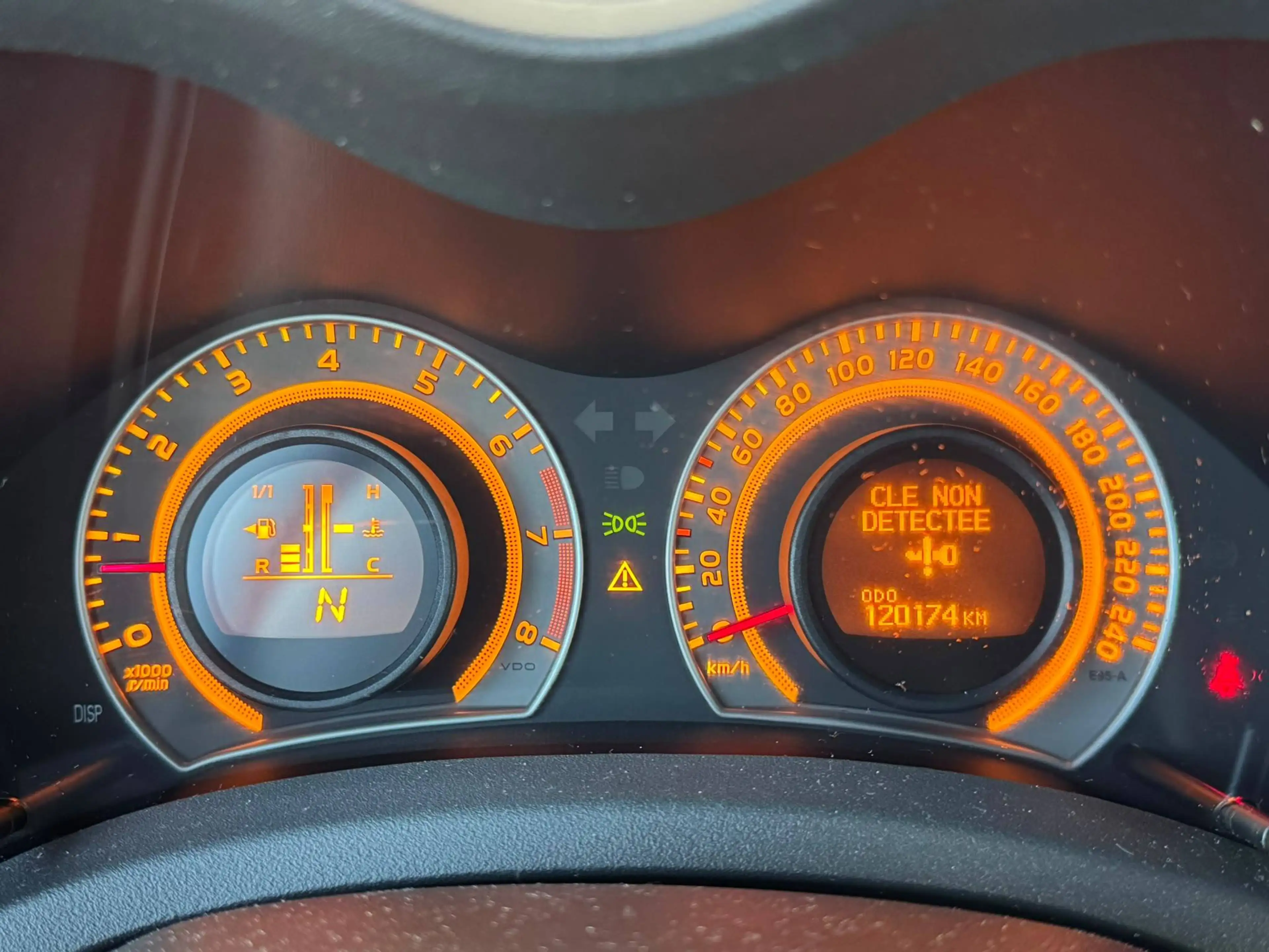 Toyota Auris 🟩 1.6 ESSENCE 125CH - AUTOMATIQUE - AIRCO - CRUISE — photo 9