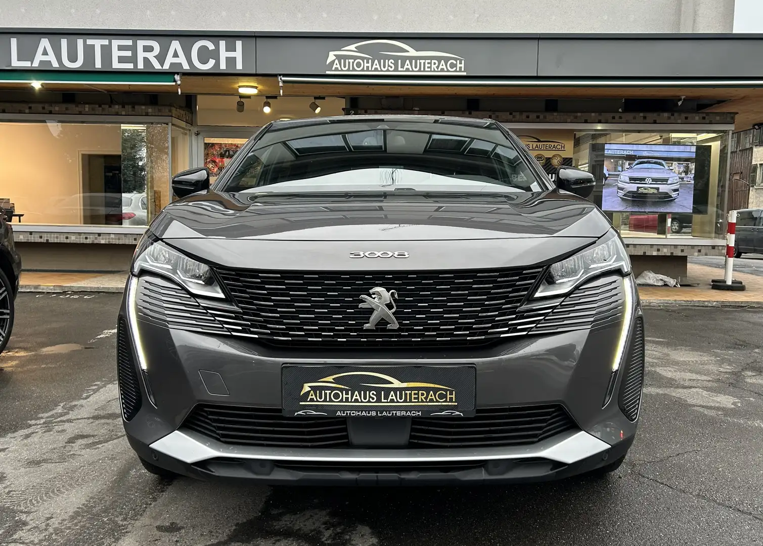 Peugeot 3008 Allure Pack Aut. *1.HAND* NAVI* KAMERA* AMBIENTE Grau - 2
