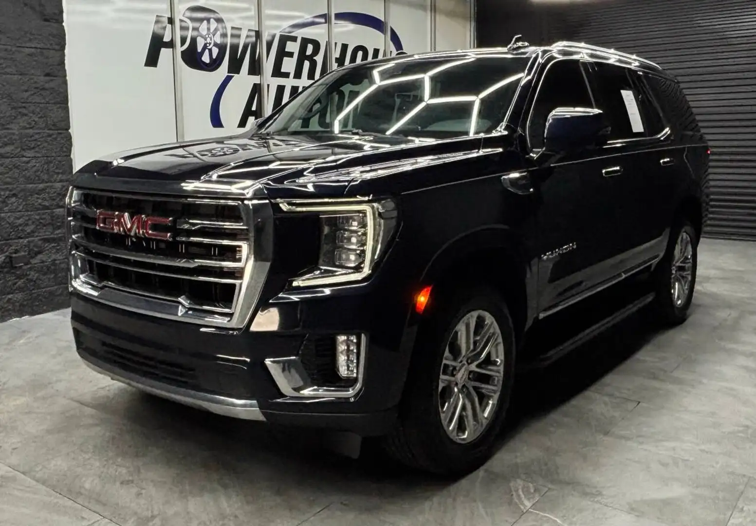 GMC Yukon SLT 4x4 4dr SUV Schwarz - 2