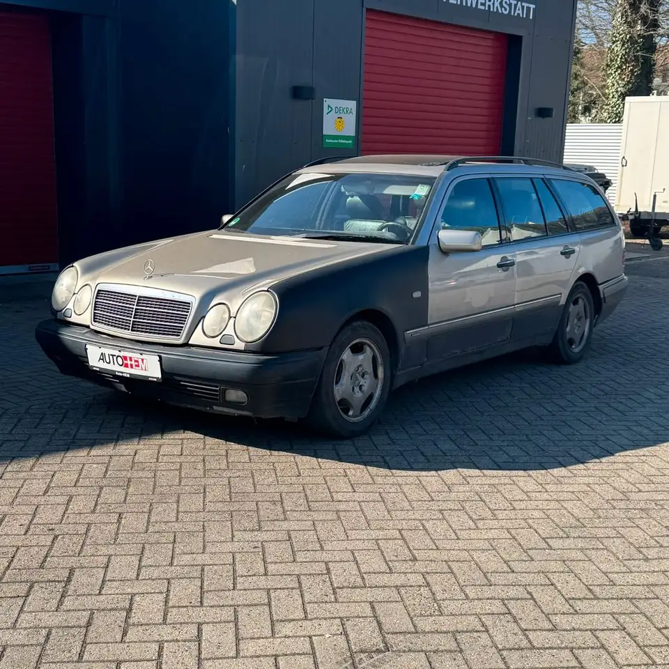 Mercedes-Benz E 430