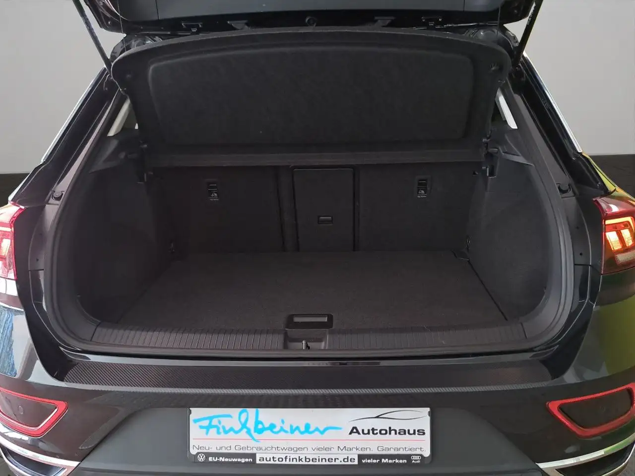 Volkswagen T-Roc Style 1.0l TSI Bluetooth Navi LED Klima 14