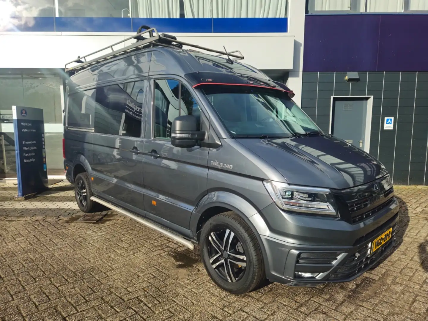 MAN TGE 35 2.0 Automaat | 6 persoons | Dubbel Cabine | tre Grijs - 2