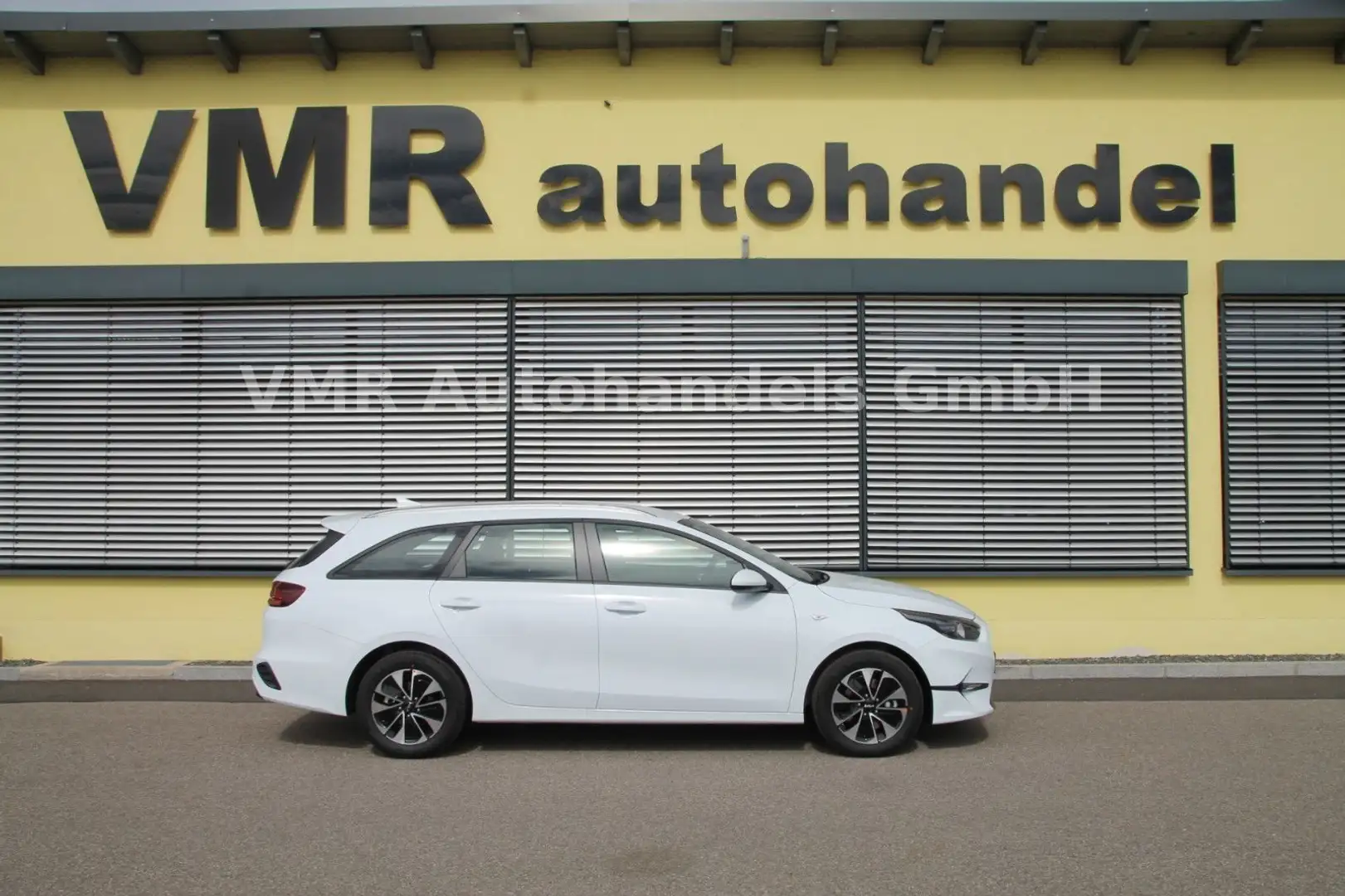 Kia Ceed SW / cee'd SW 1.5 T-GDi  SPIN *Navi*Kamera* Blanc - 1