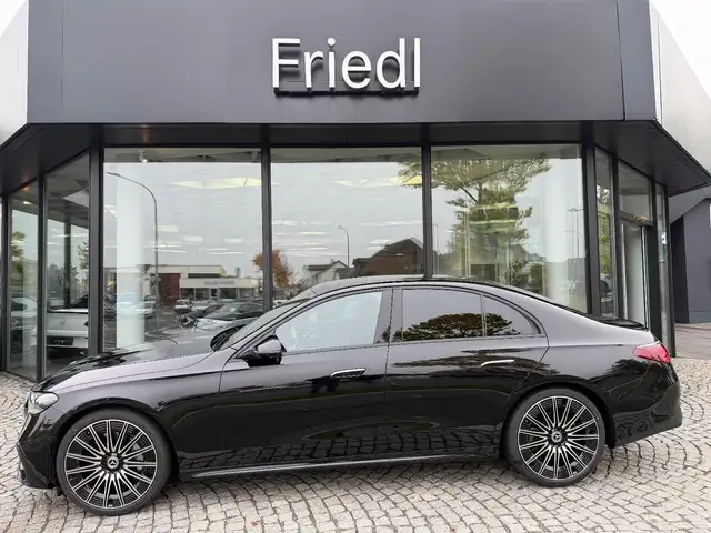 Mercedes-Benz E 220 d AMG, HUD,DIGITAL LIGHT,BURMESTER,STHZ