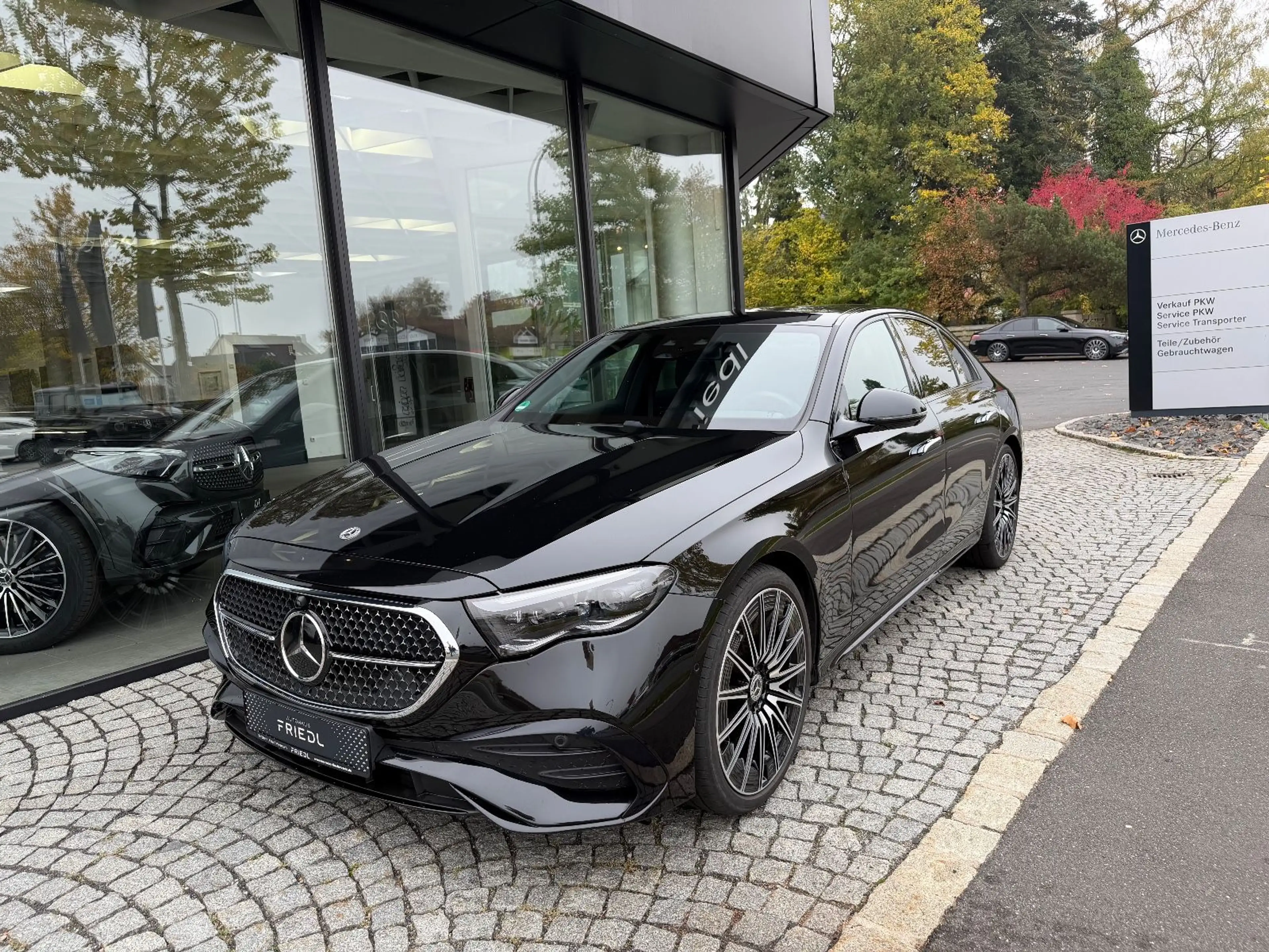 Mercedes-Benz E 220 d AMG, HuD, Digital, Leder, STHZ — photo 3