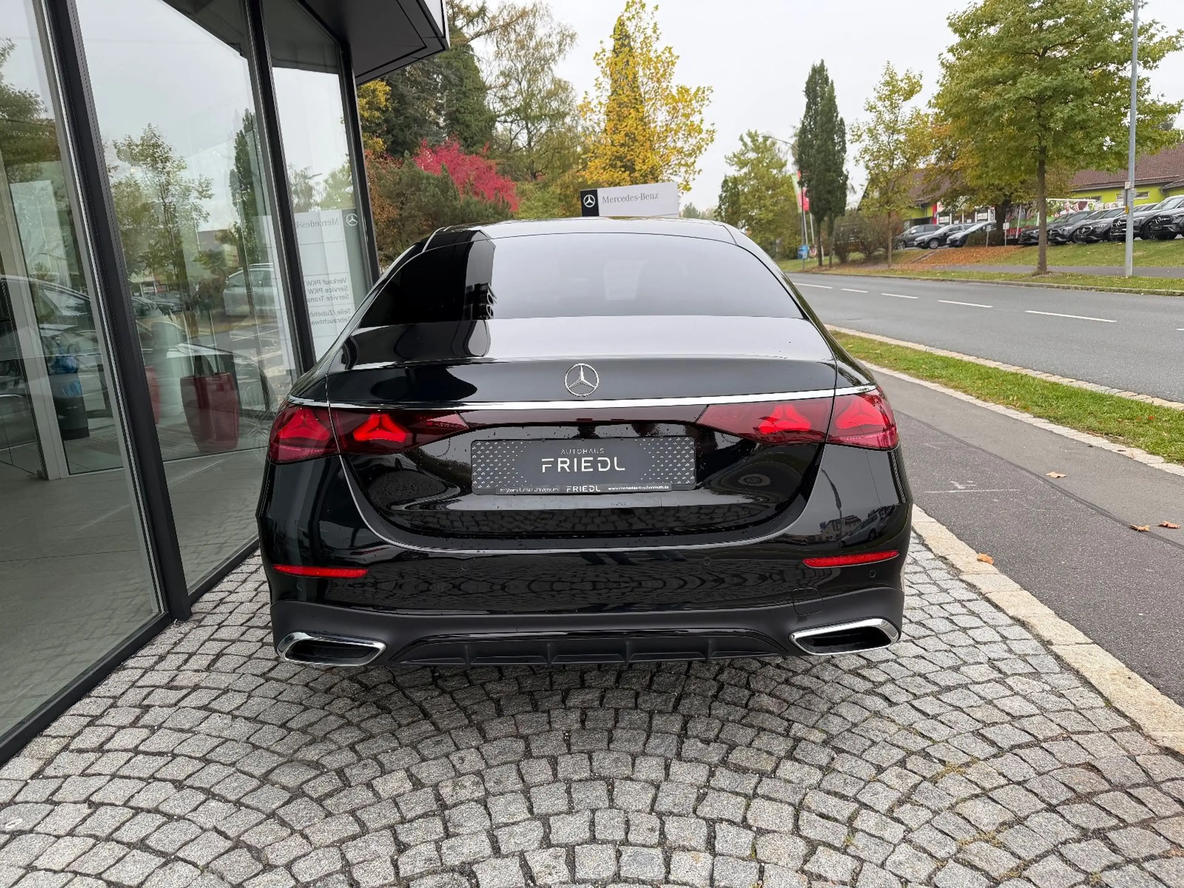 Mercedes-Benz E 220 d AMG, HuD, Digital, Leder, STHZ — photo 8