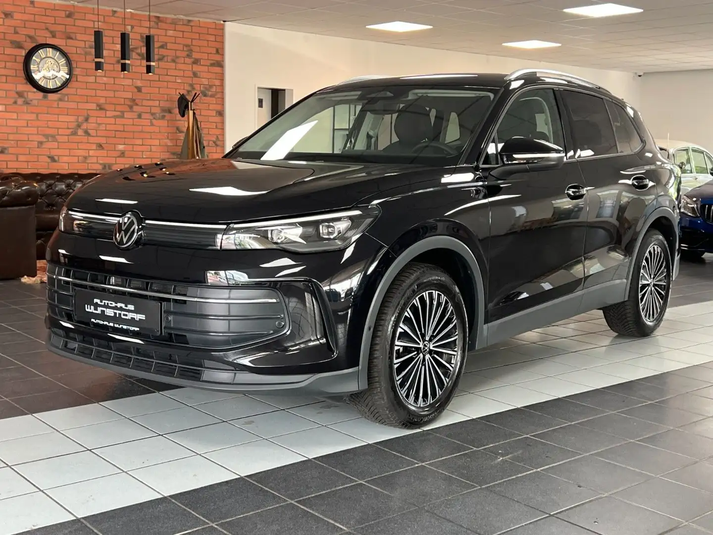 Volkswagen Tiguan 2.0 TDI Life DSG/KAMERA/AHK/LED/NAVI/SHZ/ Negro - 1