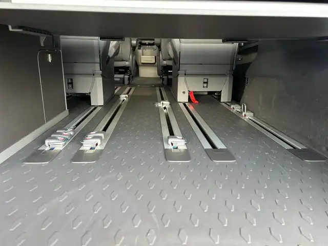 Volkswagen T7 California VW T7 California Beach eHybrid 180 kW 4M Ansicht 14