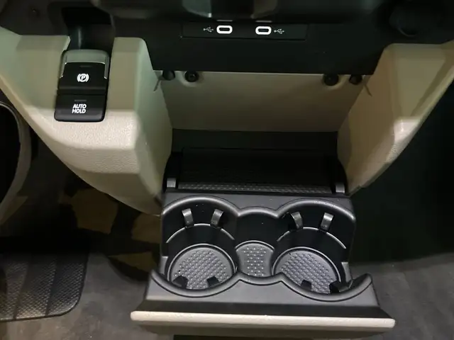 Volkswagen T7 California VW T7 California Beach eHybrid 180 kW 4M Ansicht 30