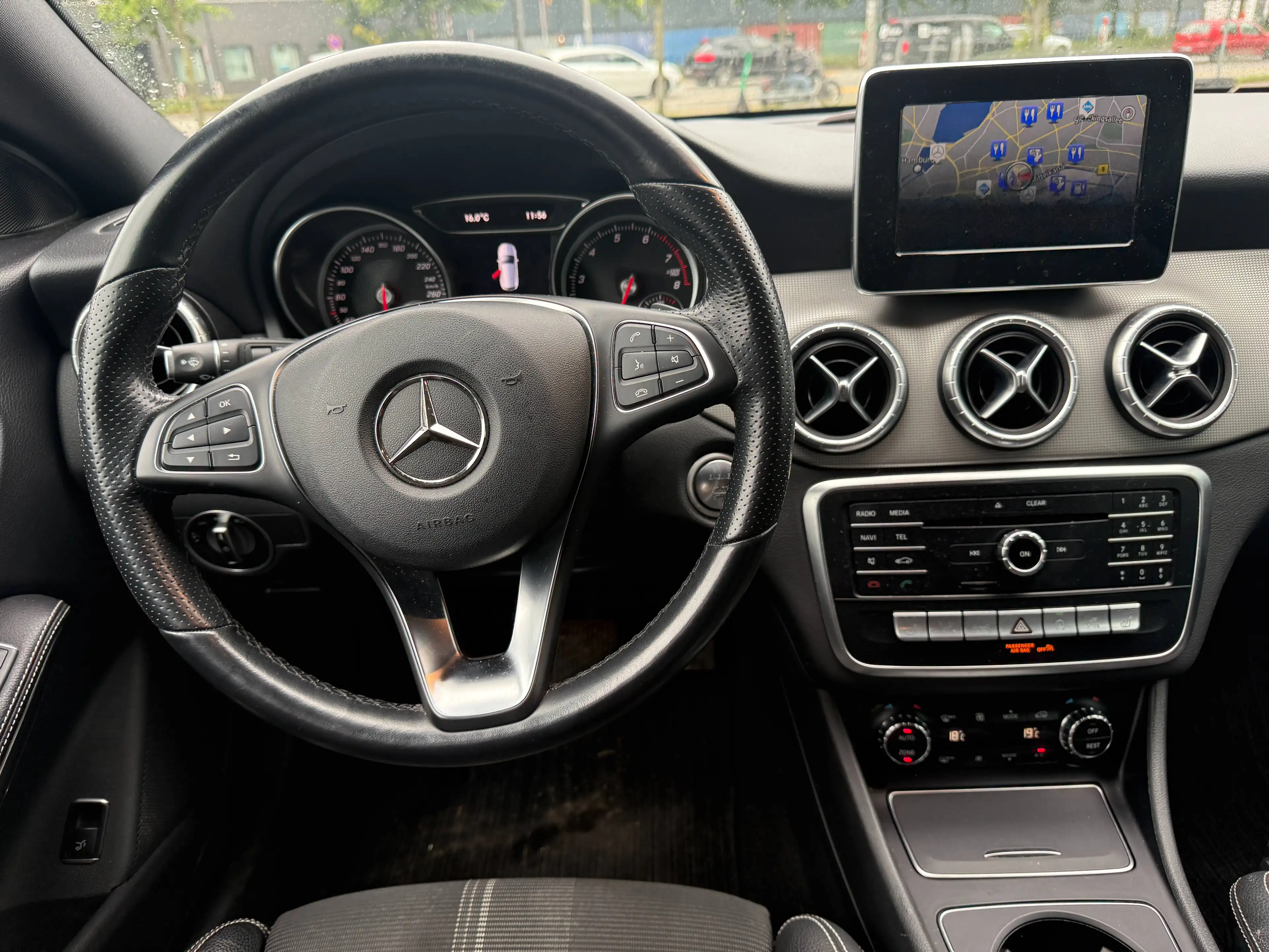 Mercedes-Benz CLA 220 CLA 220 Shooting Brake-4MATIC-Bitte Lesen!NightP — photo 9