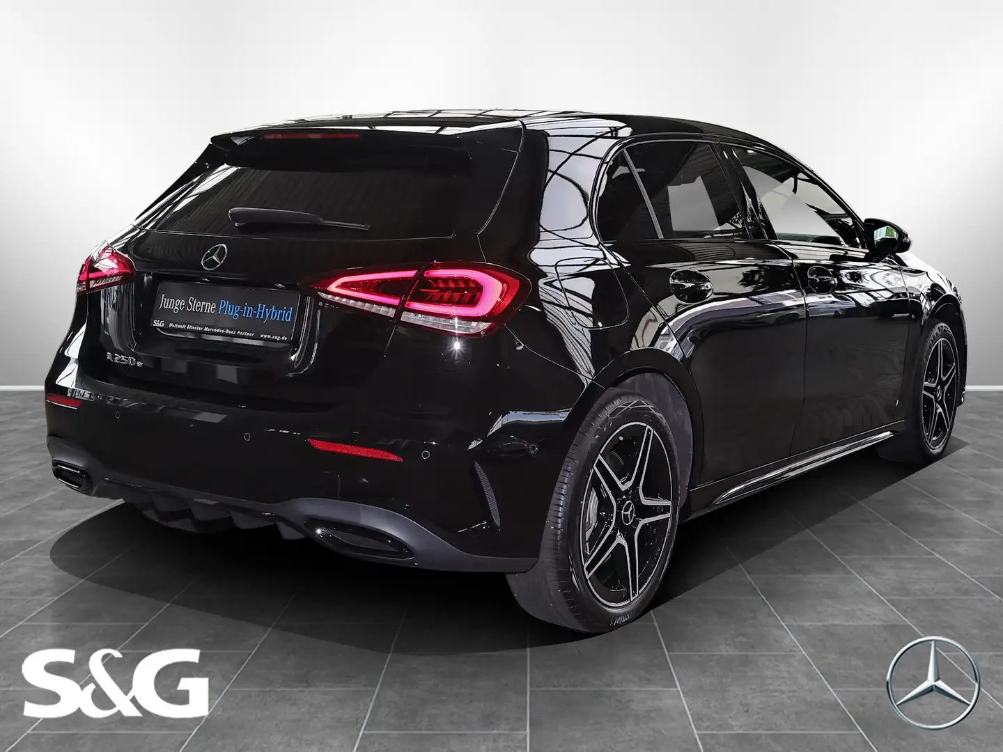 Mercedes-Benz A 250 e Kompaktlimousine Edition 2020 AMG RüKam Noir - 2