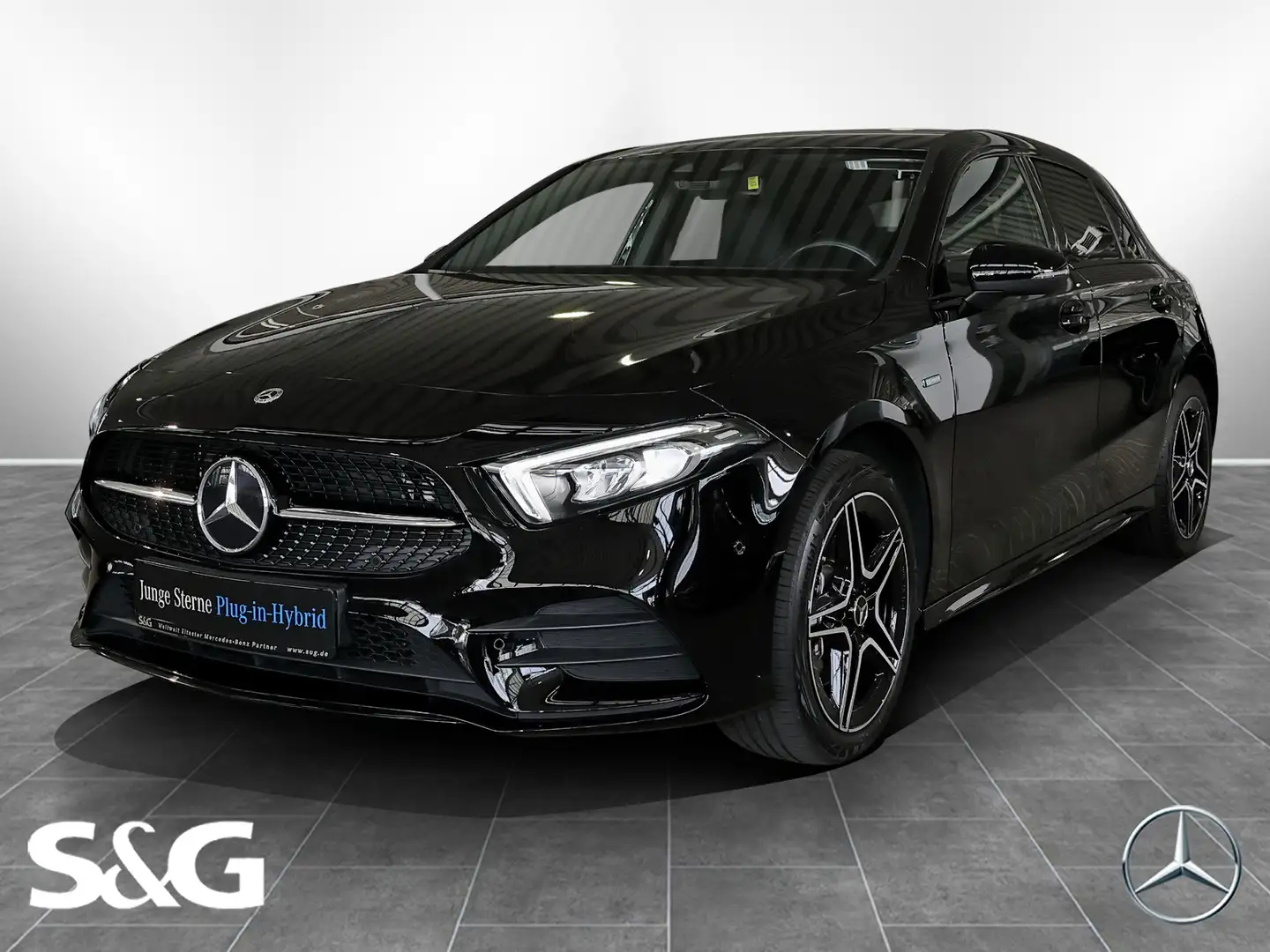 Mercedes-Benz A 250 e Kompaktlimousine Edition 2020 AMG RüKam Černá - 1